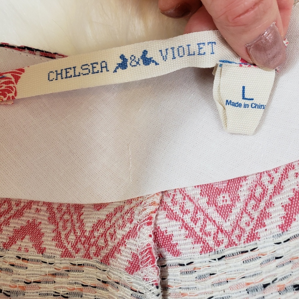 Chelsea & Violet High Rise Patterned Button Shorts - Picture 4 of 5